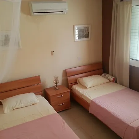 Electra Court D3
